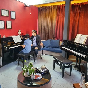 آموزشگاه موسیقی بانوان تهران